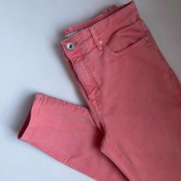 Great peachy coral jeans - Picture 4 of 5
